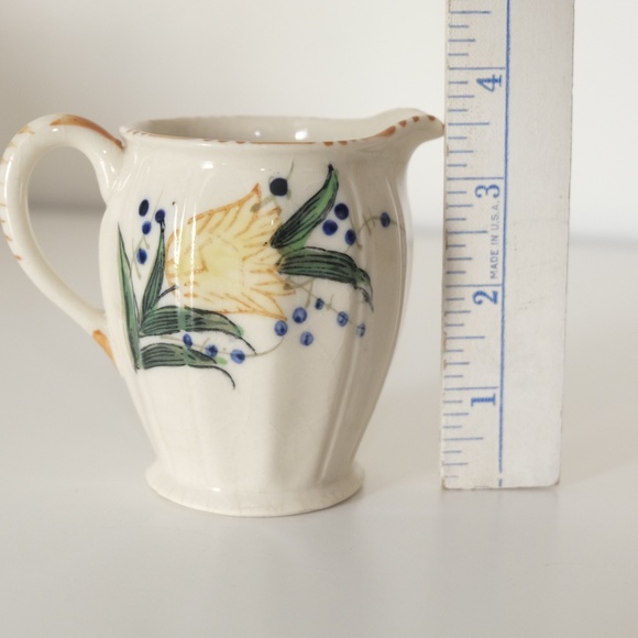 Vintage Porcelain Floral Milk Pitcher Japan - Picture 9 of 9